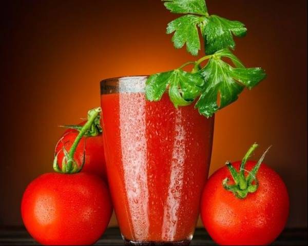 Tomato Juice with Cinnamon