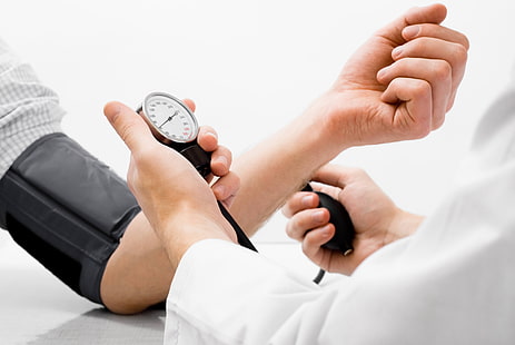 doctor-patient-tonometer-pressure-wallpaper-thumb